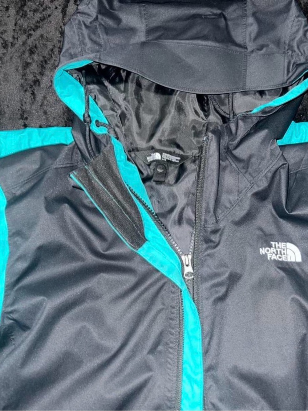The North Face Black and Teal Ski Jacket - Picture 3 of 4